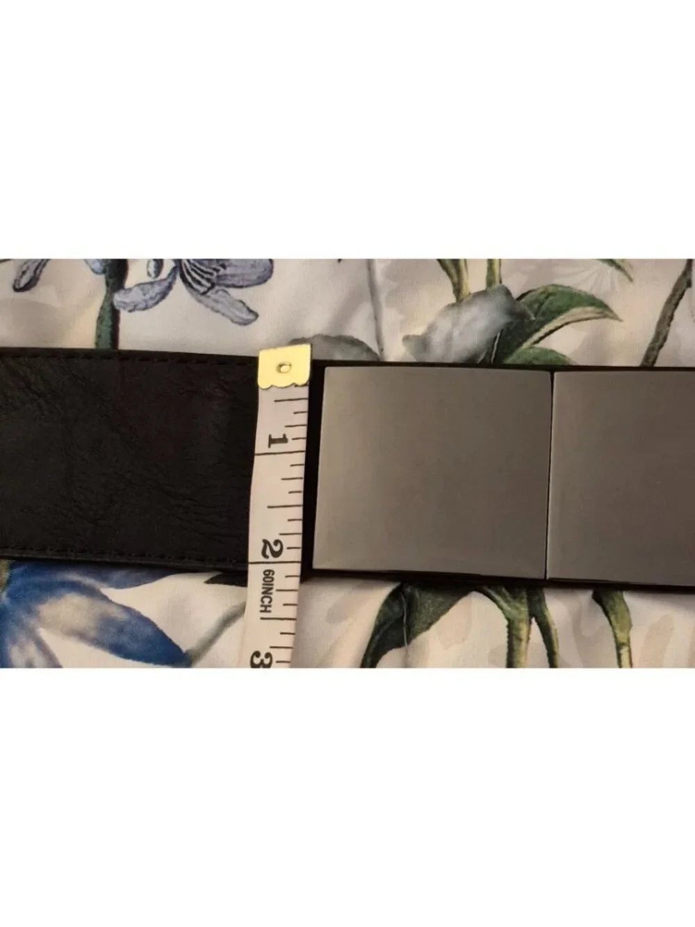 Torrid Black Metal Plate Stretch Belt Size 2 GUC